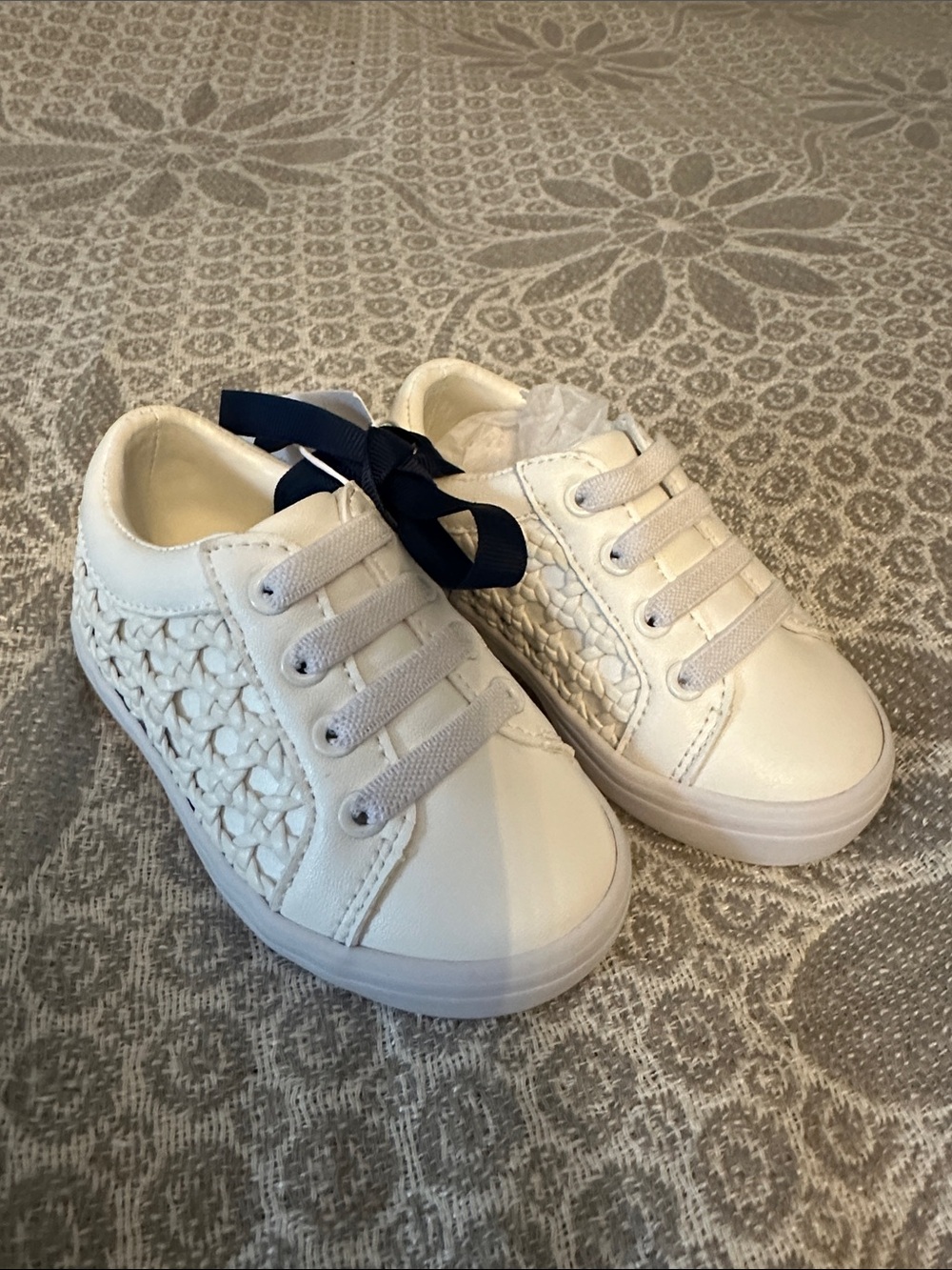 Janie & Jack Lace-Detail Sneakers